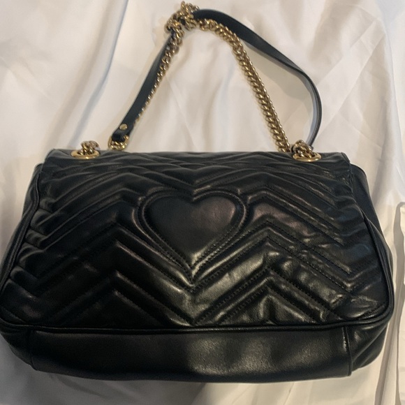 GUCCI Medium Marmont shoulder bag. Used but in great condition. - Picture 2 of 2